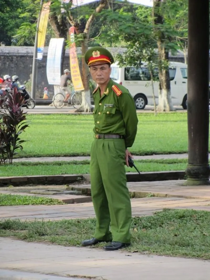 Bộ sưu tập đặc sắc về ảnh meme công an cực chất lượng