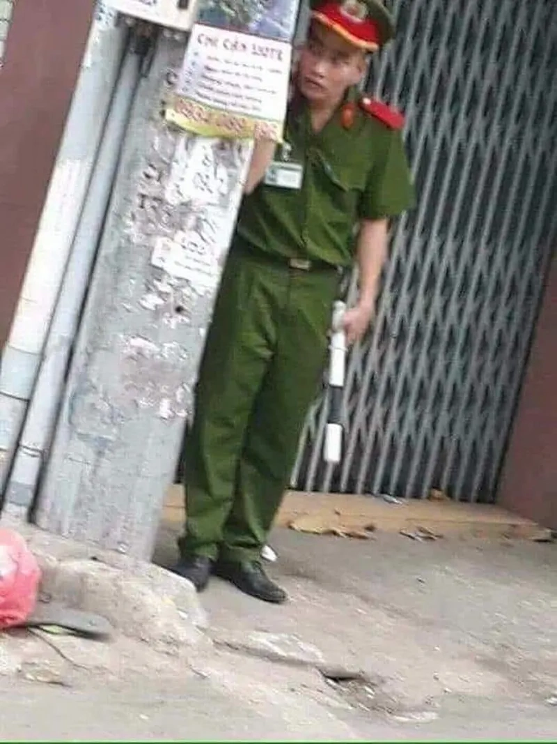 Khi bị kiểm tra xe đừng quên công an bắt xe meme đầy bất ngờ