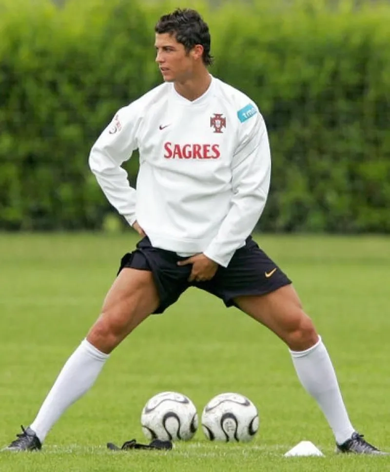 Thời khắc vinh danh tại CLB mới trong meme ronaldo al nassr