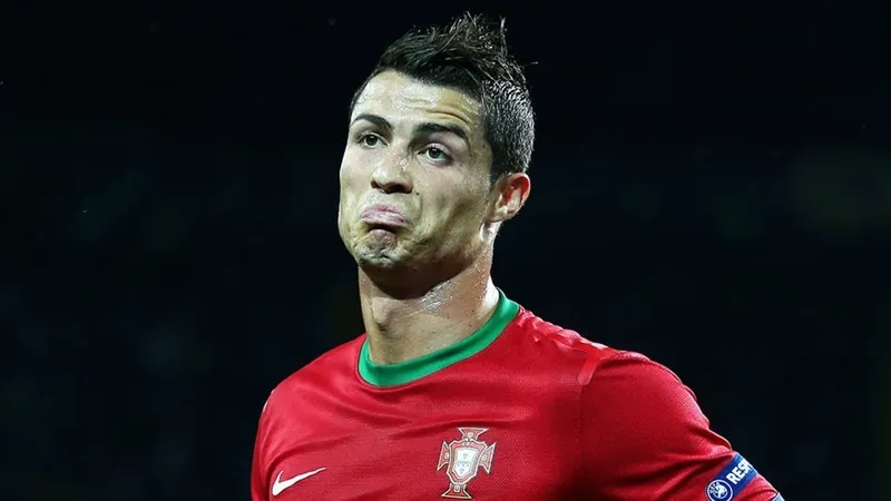Khi Ronaldo không cần nói gì cũng có ronaldo camera meme