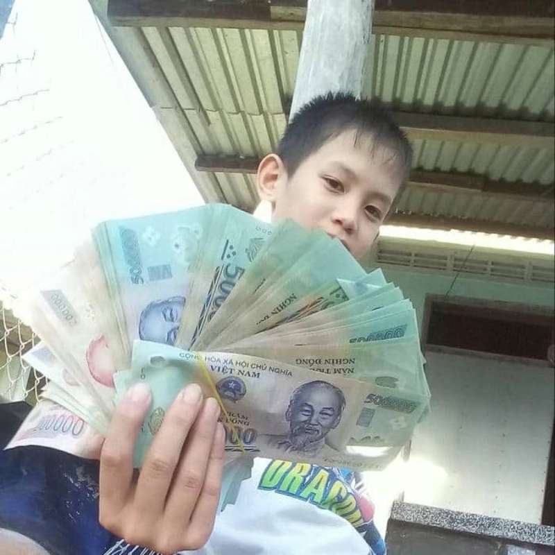 Đầu tháng rồi, meme cho 500k phát đi