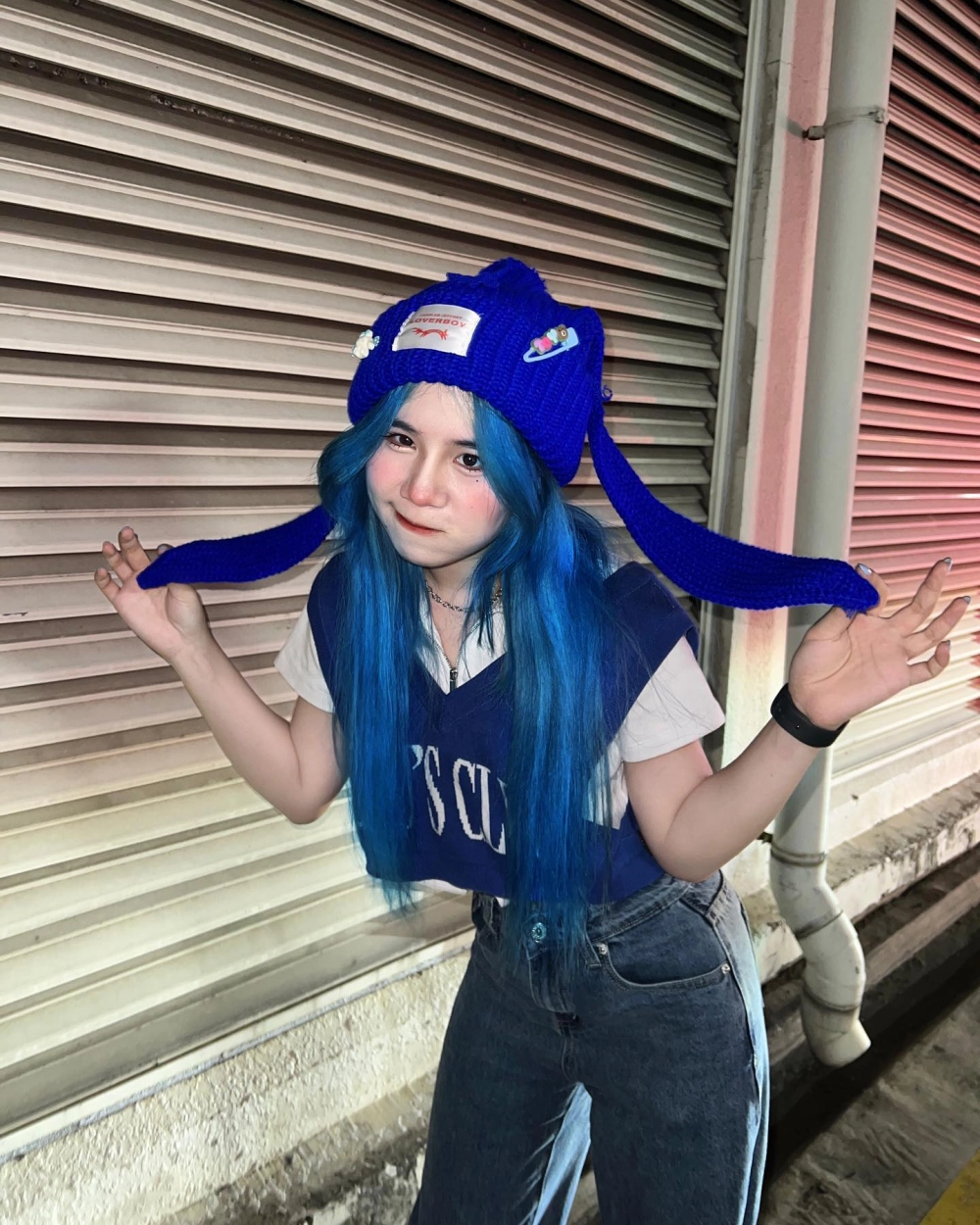 Khán giả thích thú khi coi Mèo Simmy livestream.