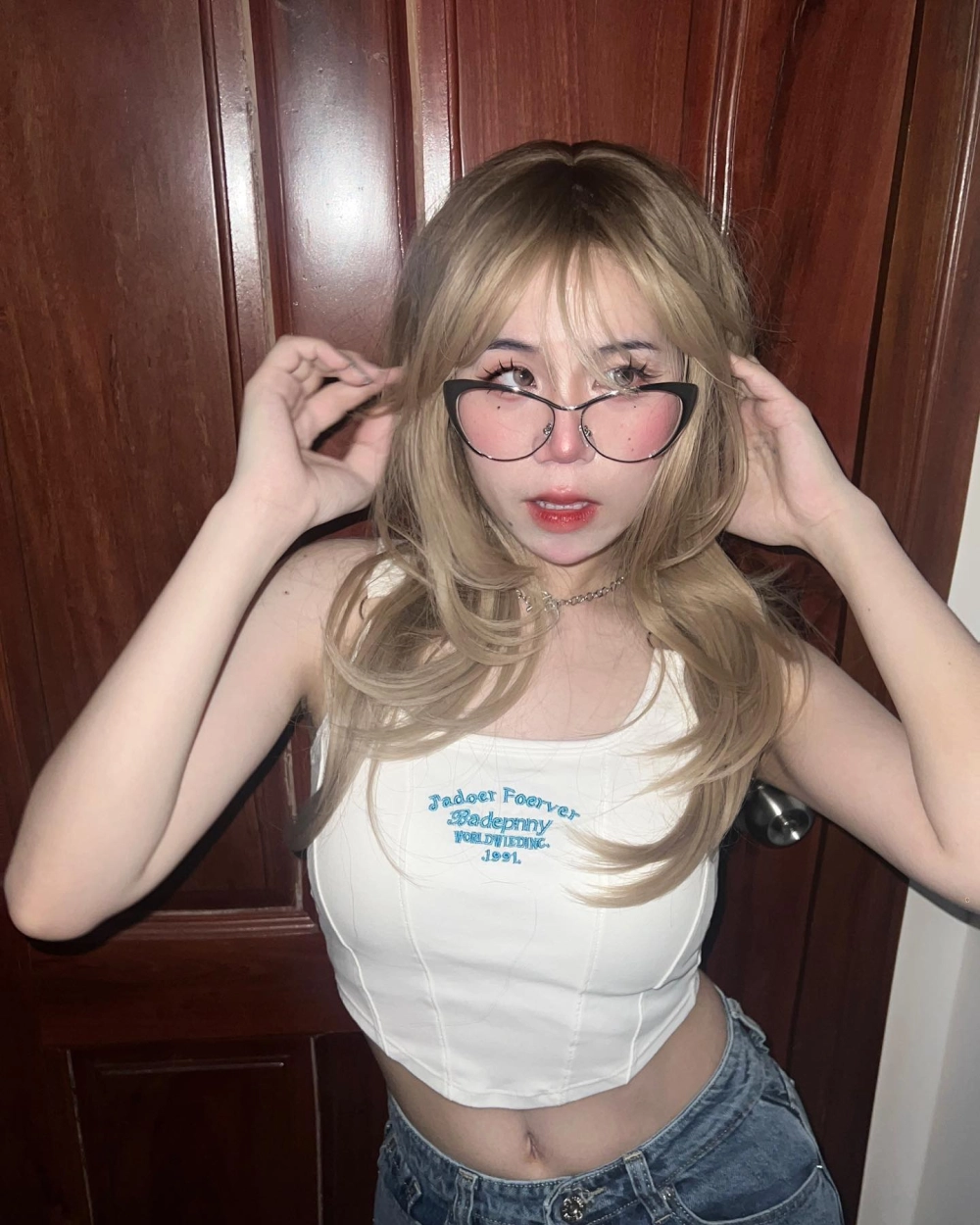 Hình vẽ con mèo Simmy đáng yêu được các bé yêu thích.