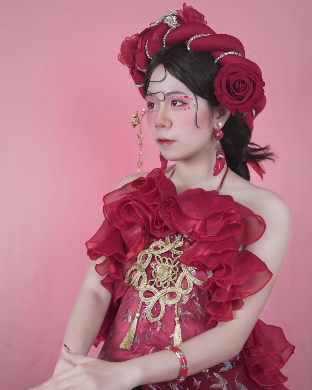 Tập mới nhất trong phim chị Mèo Simmy khiến fan không rời mắt.