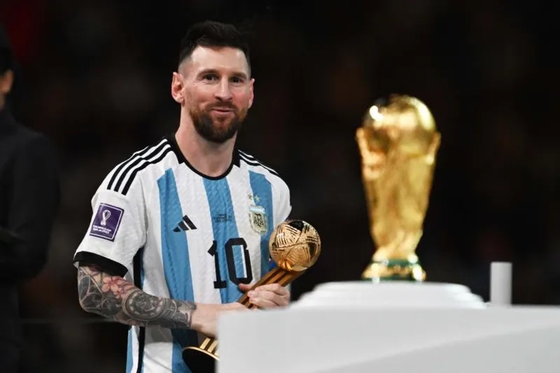 Mở đầu hài hước với hello messi meme siêu đáng yêu