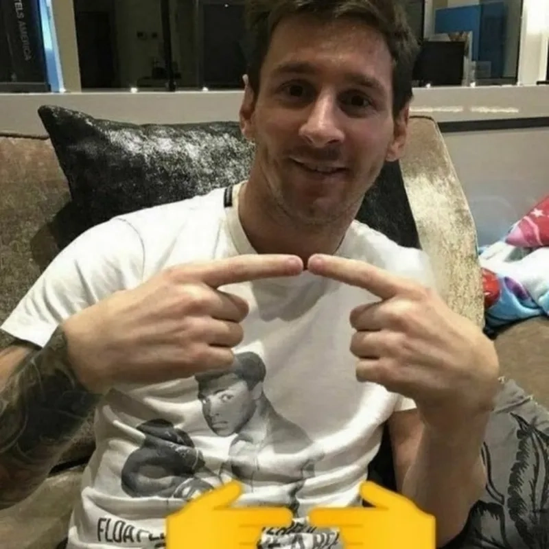 Mọi ánh mắt đổ dồn về messi memes photos