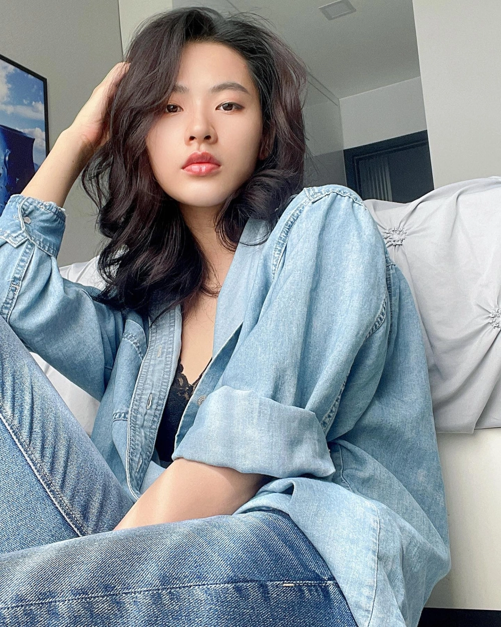 Thần thái tự nhiên của Nguyễn Minh Trang diễn viên trên màn ảnh