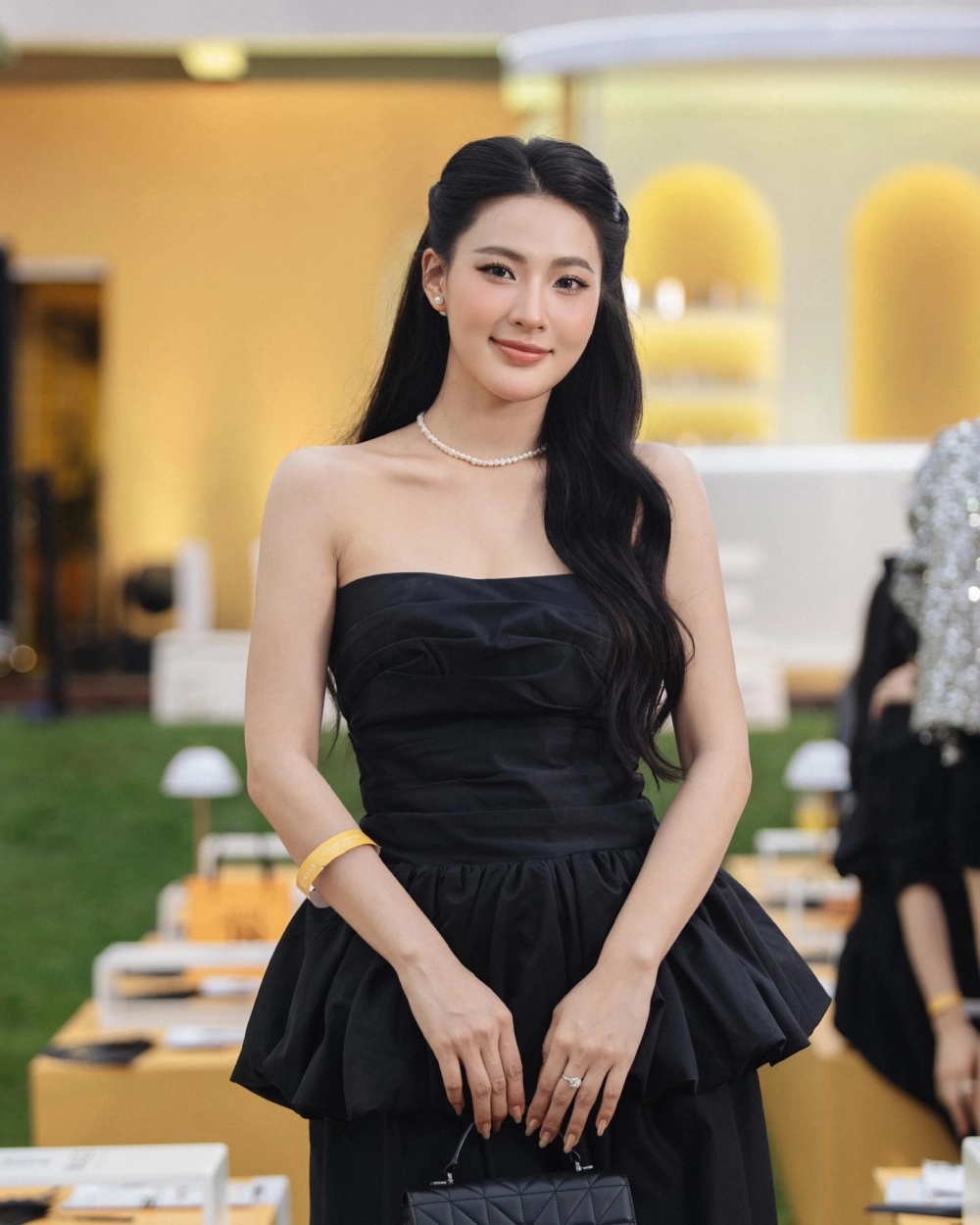 Hình ảnh mới nhất từ trang chính thức Minh Trang official