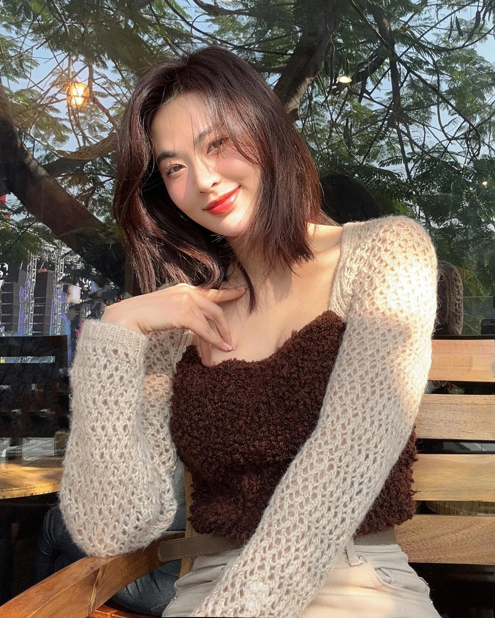 Cập nhật profile gai xinh fb đang làm cộng đồng mạng xôn xao