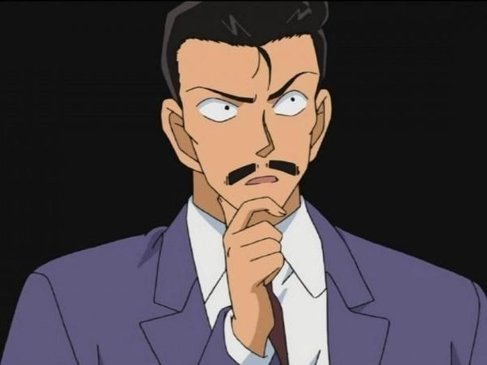 Mori Kogoro chiều cao, khoảng 180cm chuẩn nam trung niên