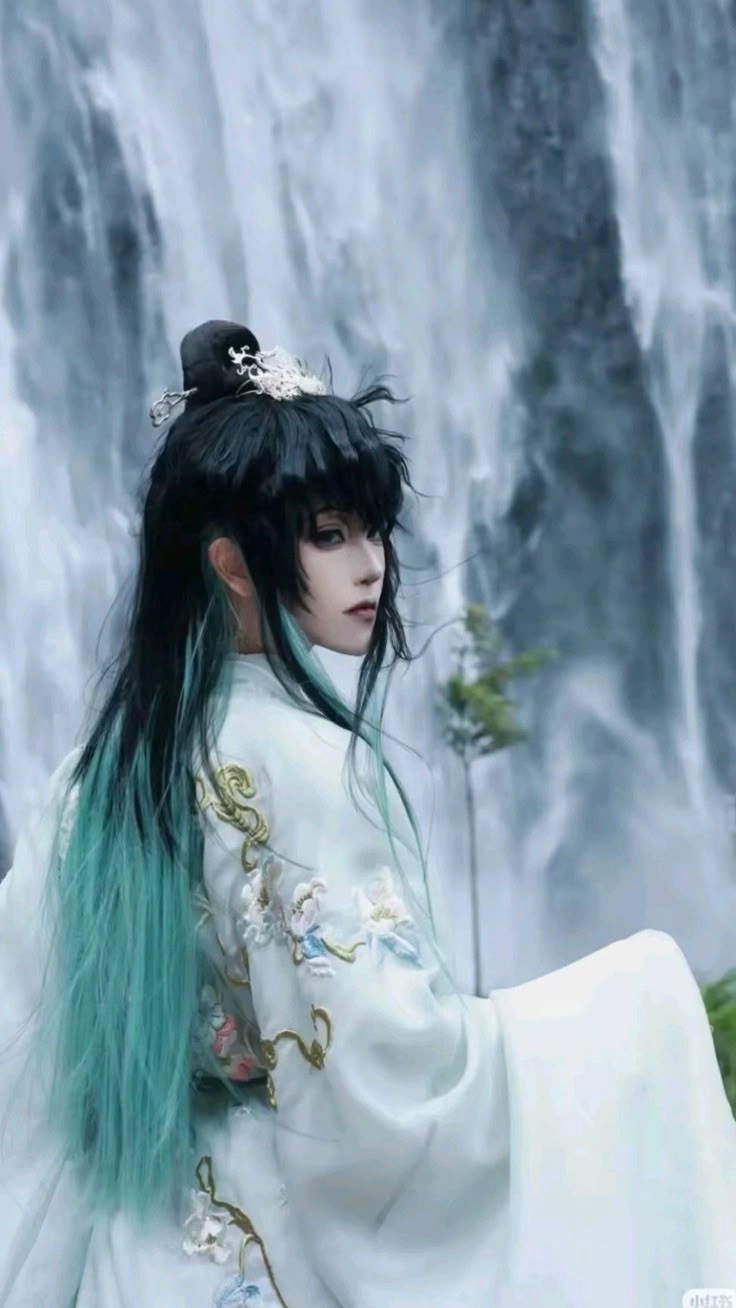 Muichiro cosplay ngầu khiến ai cũng trầm trồ
