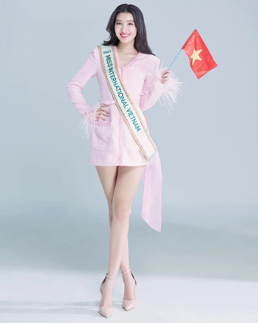 Thỏa sức lựa chọn với hình nền gái xinh 4K miễn phí