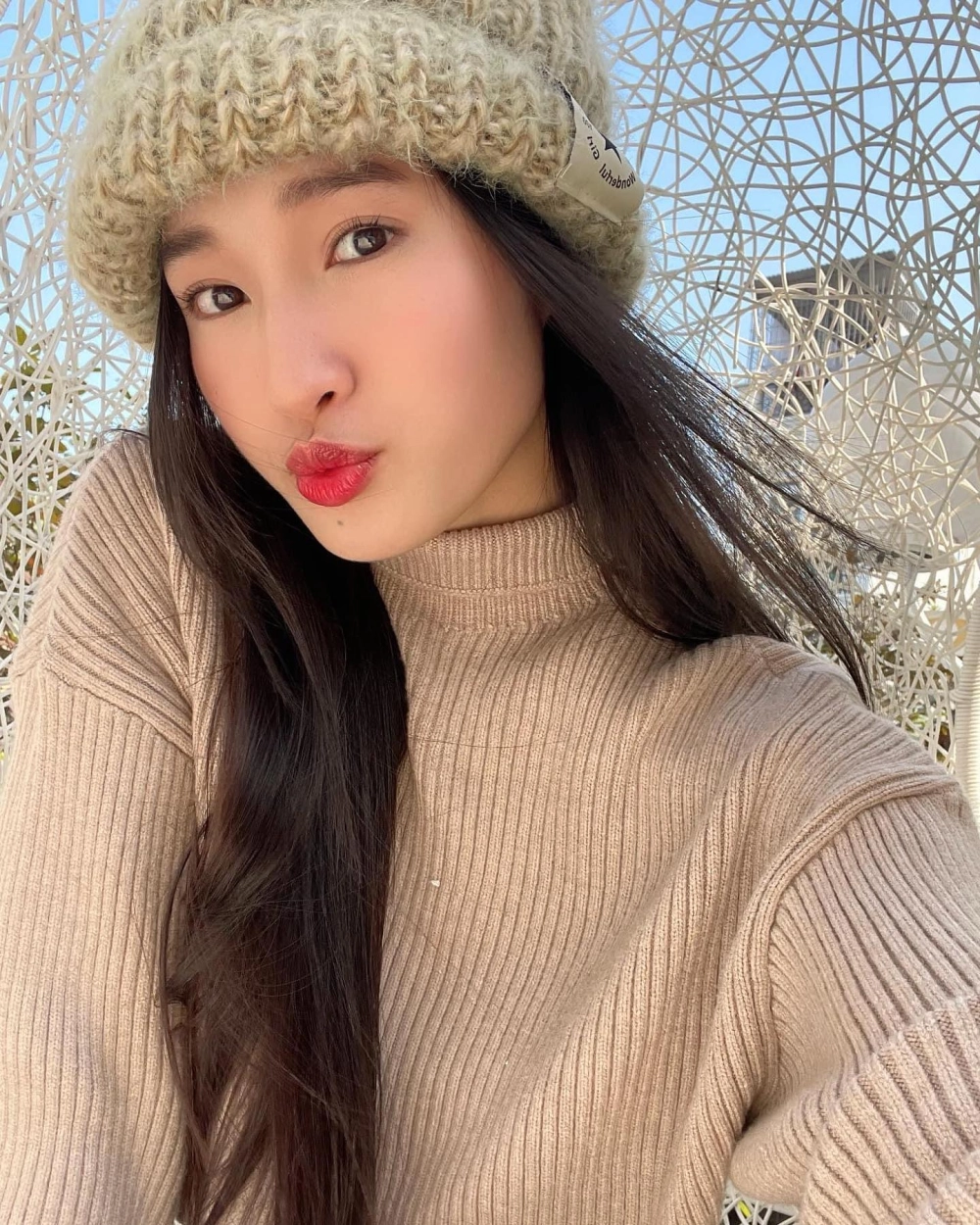 Tỏa sáng với các kiểu tóc dài đẹp tự nhiên và mềm mại