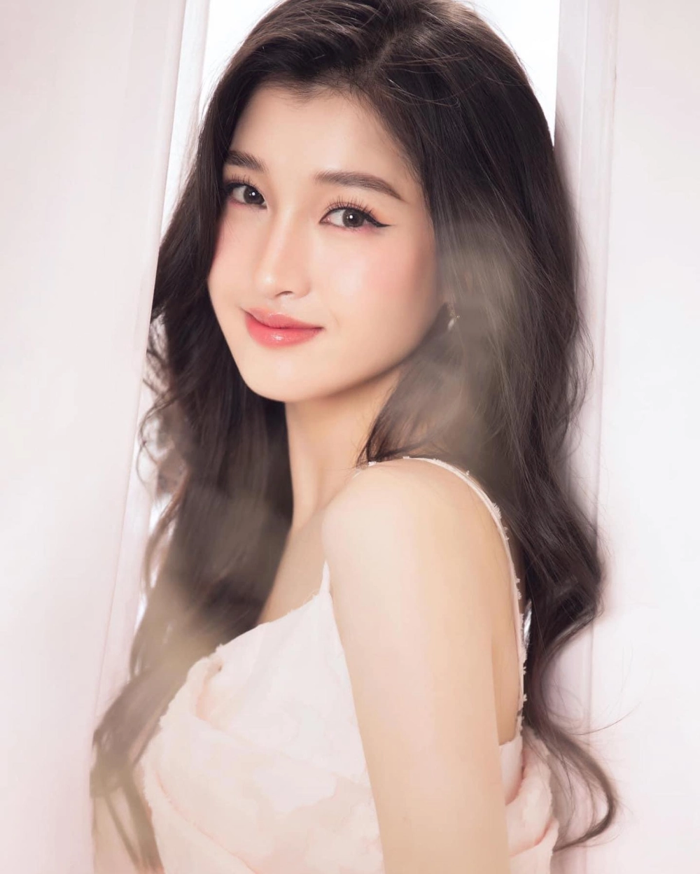 Cực dễ thương cùng hình ảnh gái cute tóc dài