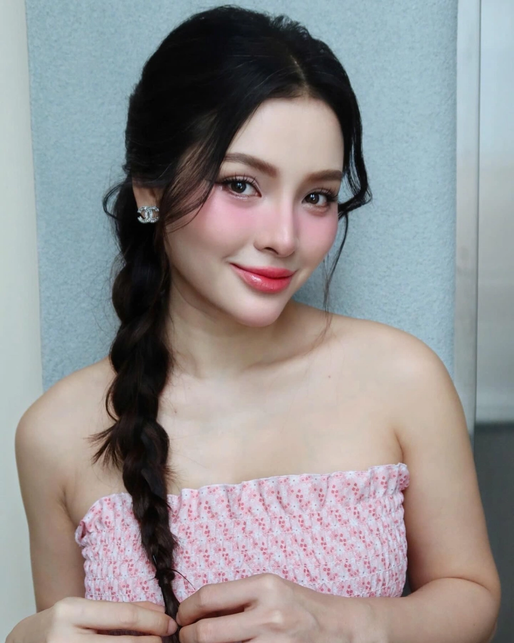 Ảnh minh họa nội dung tiểu sử Phương Trinh Jolie chi tiết