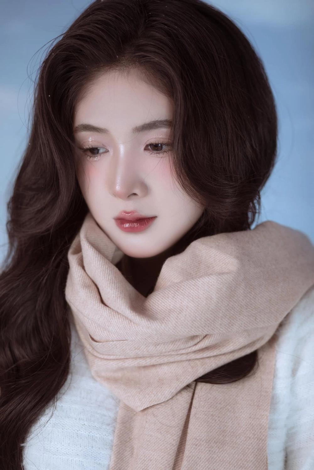 Visual trẻ trung khiến hỏi Quỳnh Alee bao nhiêu tuổi