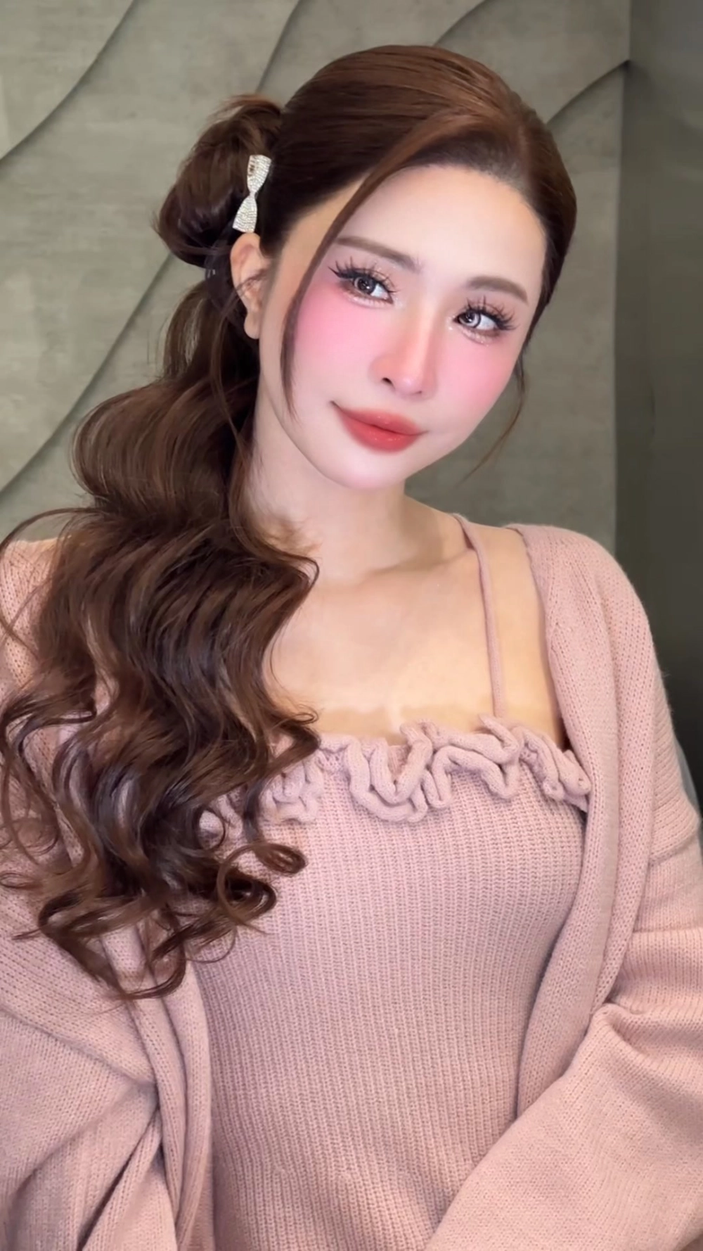 Tạo hình quyến rũ của Quỳnh Nga bước nhảy hoàn vũ trên sân khấu