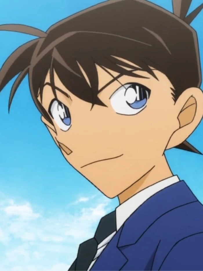 Hình Shinichi toát lên nét thông minh và điển trai