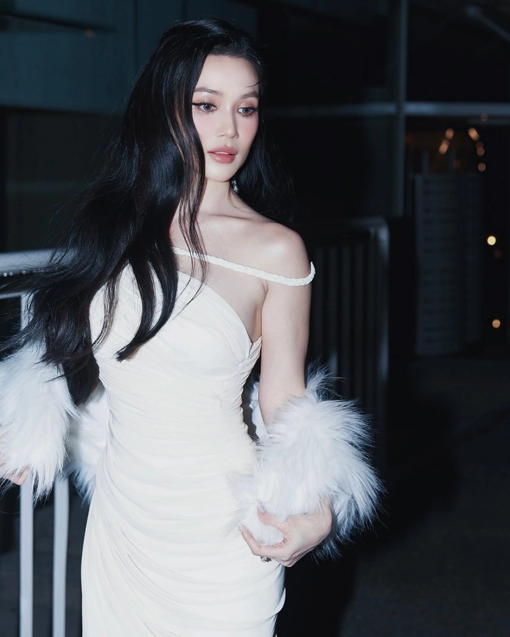 Khoảnh khắc hậu trường bật mí Sĩ Thanh tên thật là gì