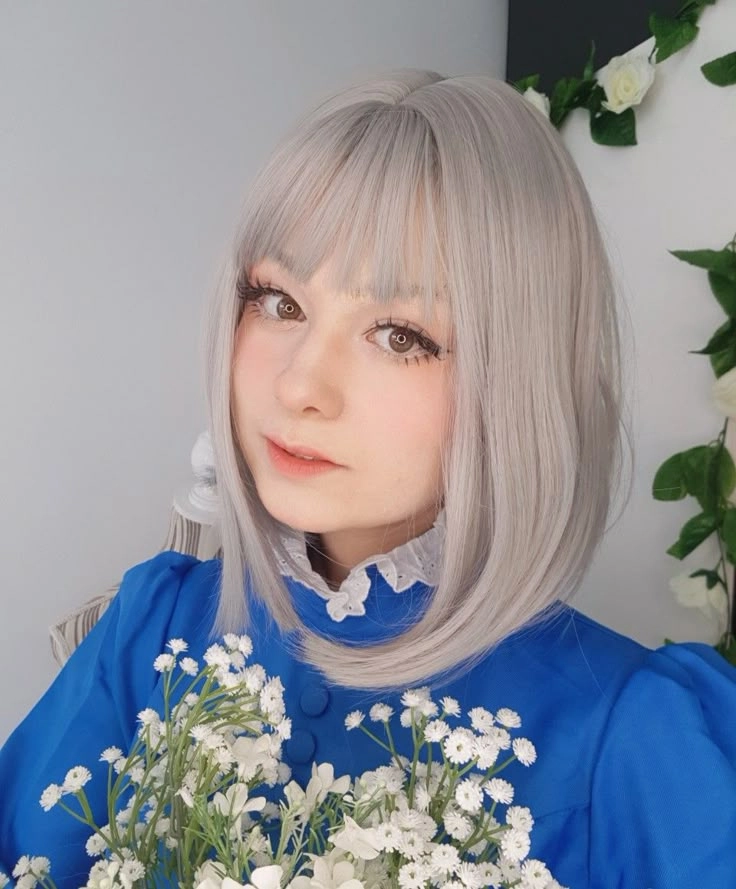 Sophie cosplay Howl thường đi kèm trang phục cổ tích