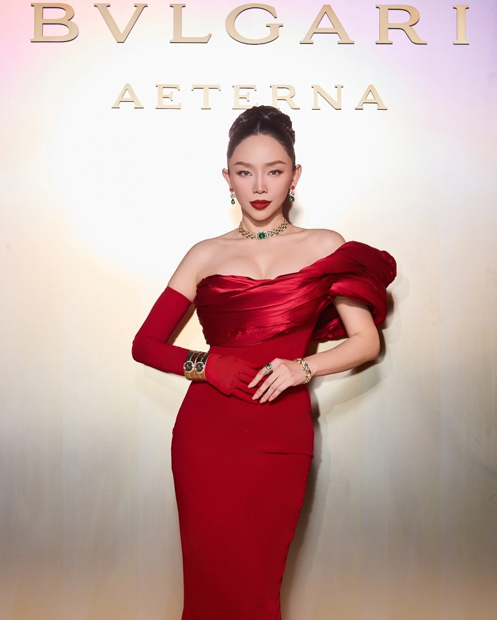 Nét trẻ trung khó tin khi biết Tóc Tiên bao nhiêu tuổi