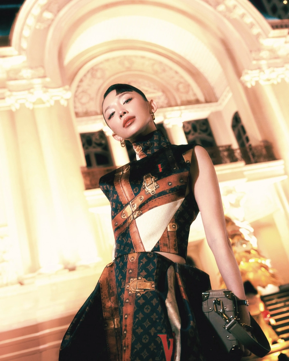 Visual xinh đẹp từ thuở nhỏ đến Tóc Tiên sinh năm hiện tại