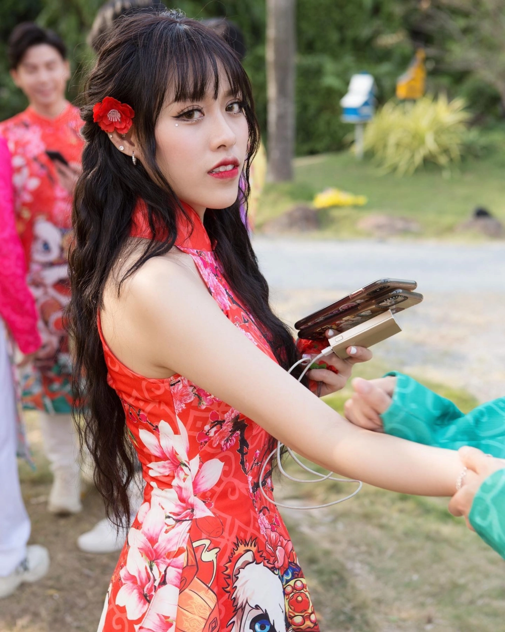 Góc nghiêng nữ tính của Trà Đặng Trâm Đô sinh năm bao nhiêu