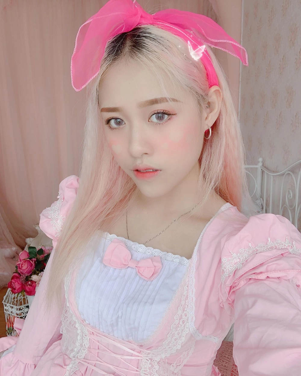 Năng động và gợi cảm cùng ảnh mạng gái đi biển