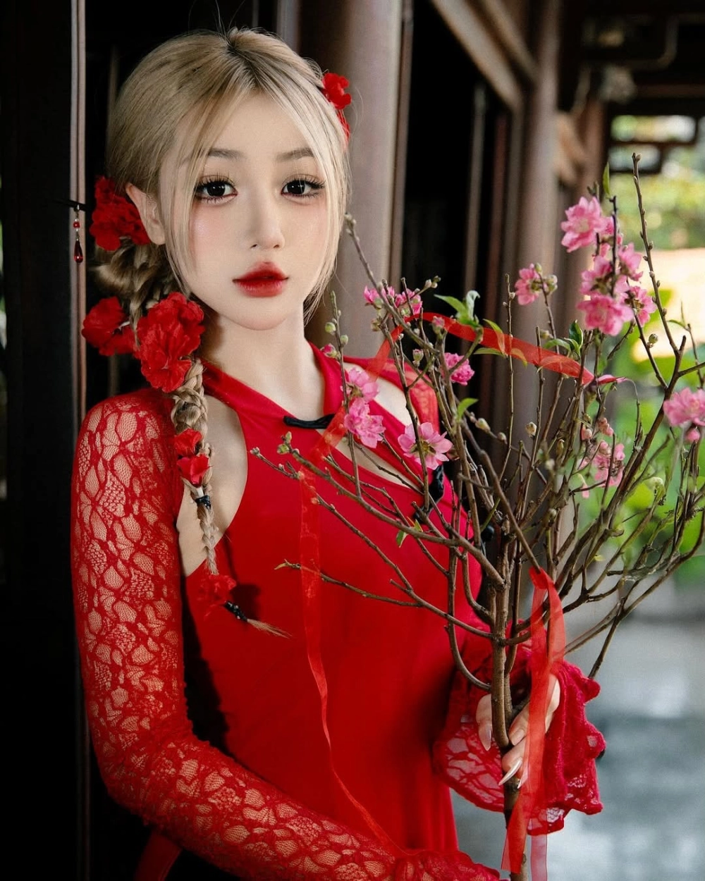 Khoảnh khắc ra mắt trong Trần Hà Linh tập 1