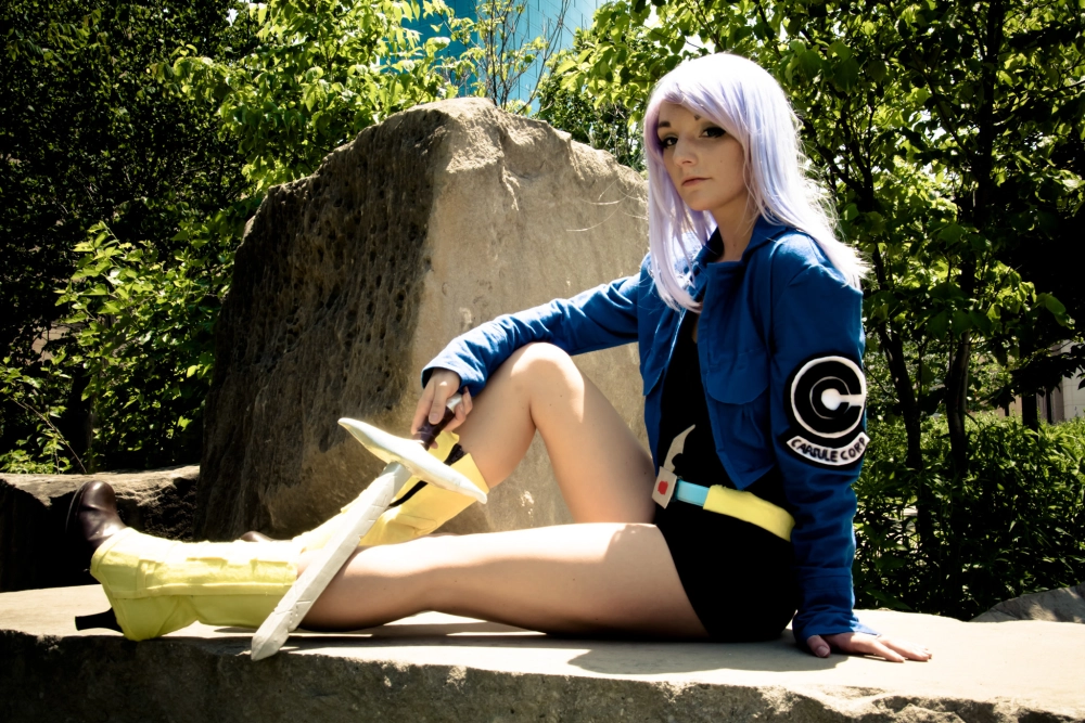 Cosplay Trunks tái hiện chuẩn nét khí chất chiến binh