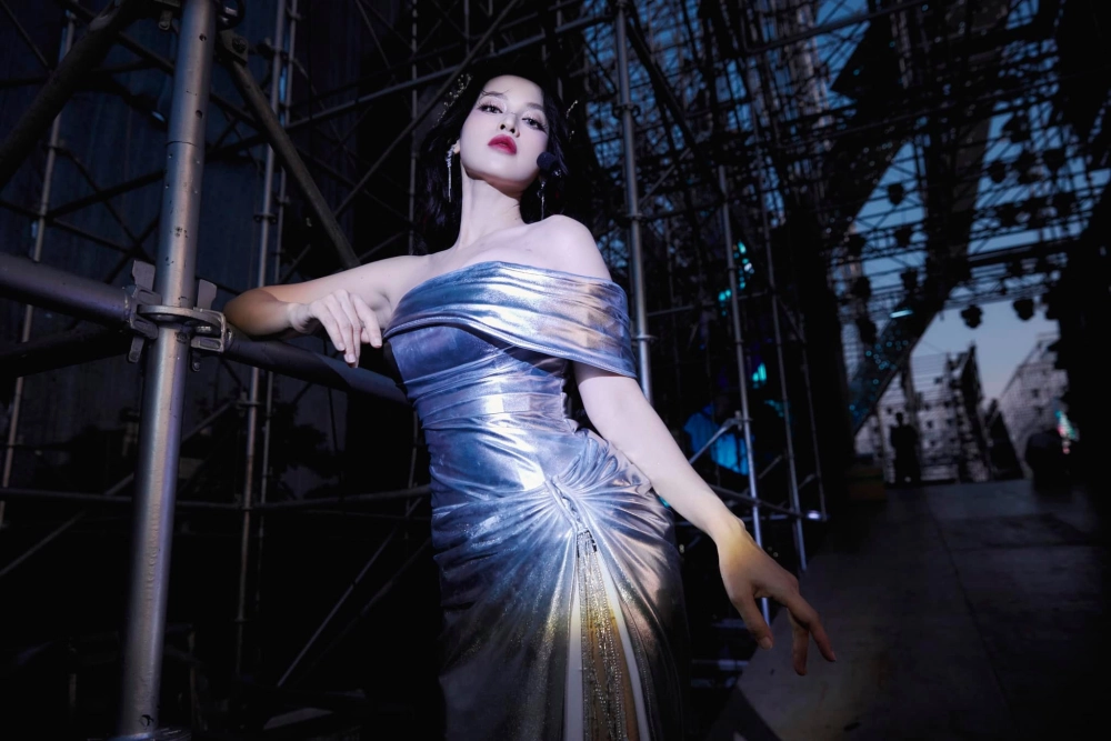 Góc ảnh sinh nhật phù hợp minh họa Tú Vi sinh ngày bao nhiêu