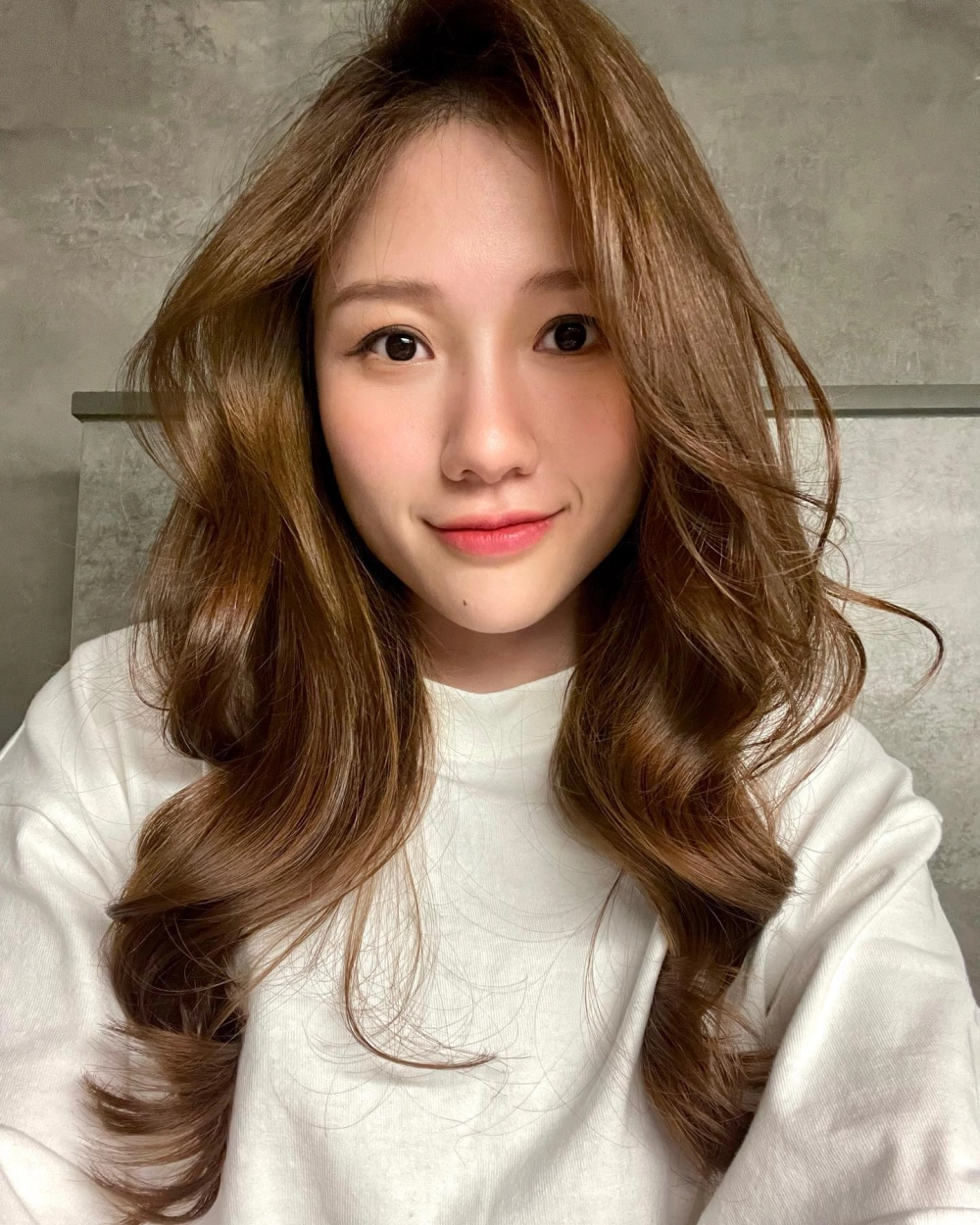 Thần thái ngọt ngào khó tin với Uyển Ân sinh năm mấy