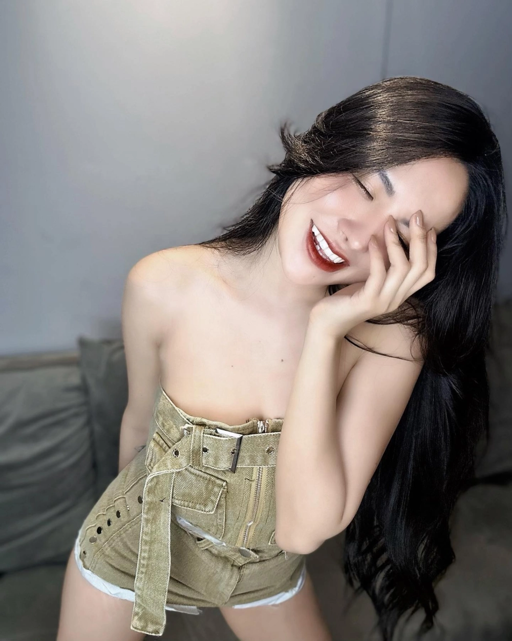 Visual trẻ trung khiến hỏi Viên Vibi sinh năm bao nhiêu