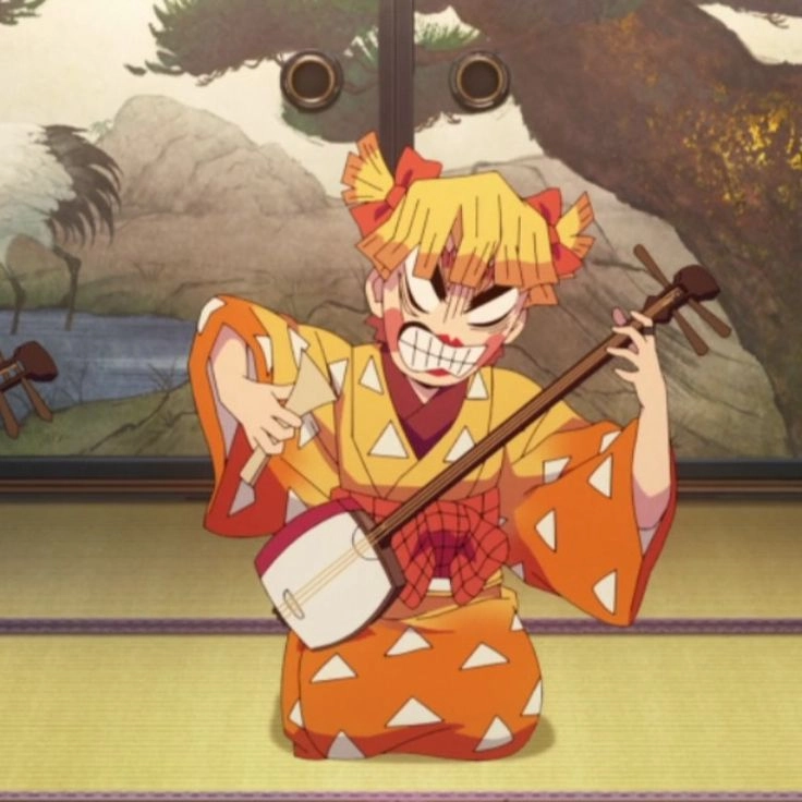 Agatsuma Zenitsu cute trong từng khung ảnh