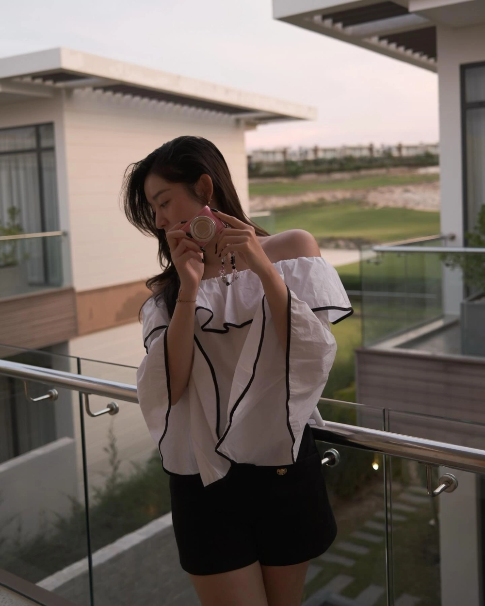 Góc ảnh tin đồn tình cảm giữa Quang Hải Huyền My