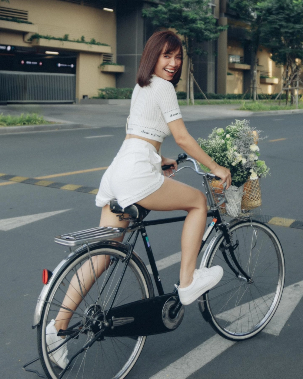 Danh sách những bài hát Ái Phương từng thể hiện và sáng tác