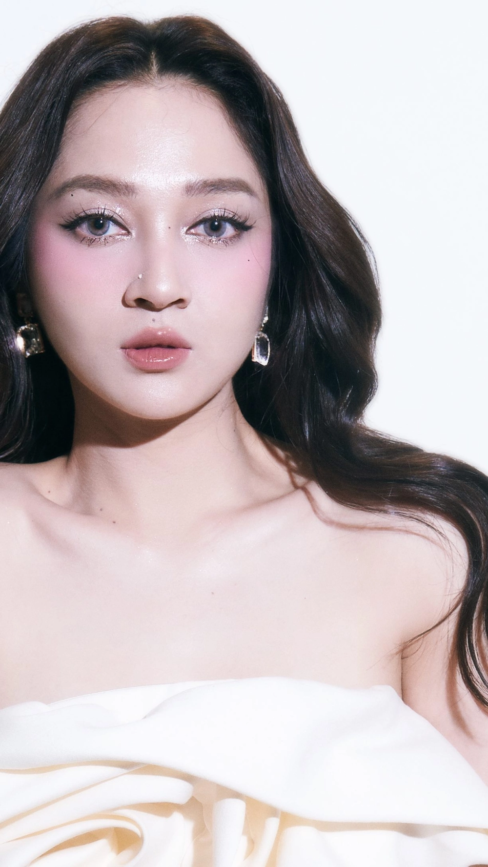 Ảnh tĩnh lặng phù hợp đọc Bảo Anh lyrics trọn vẹn