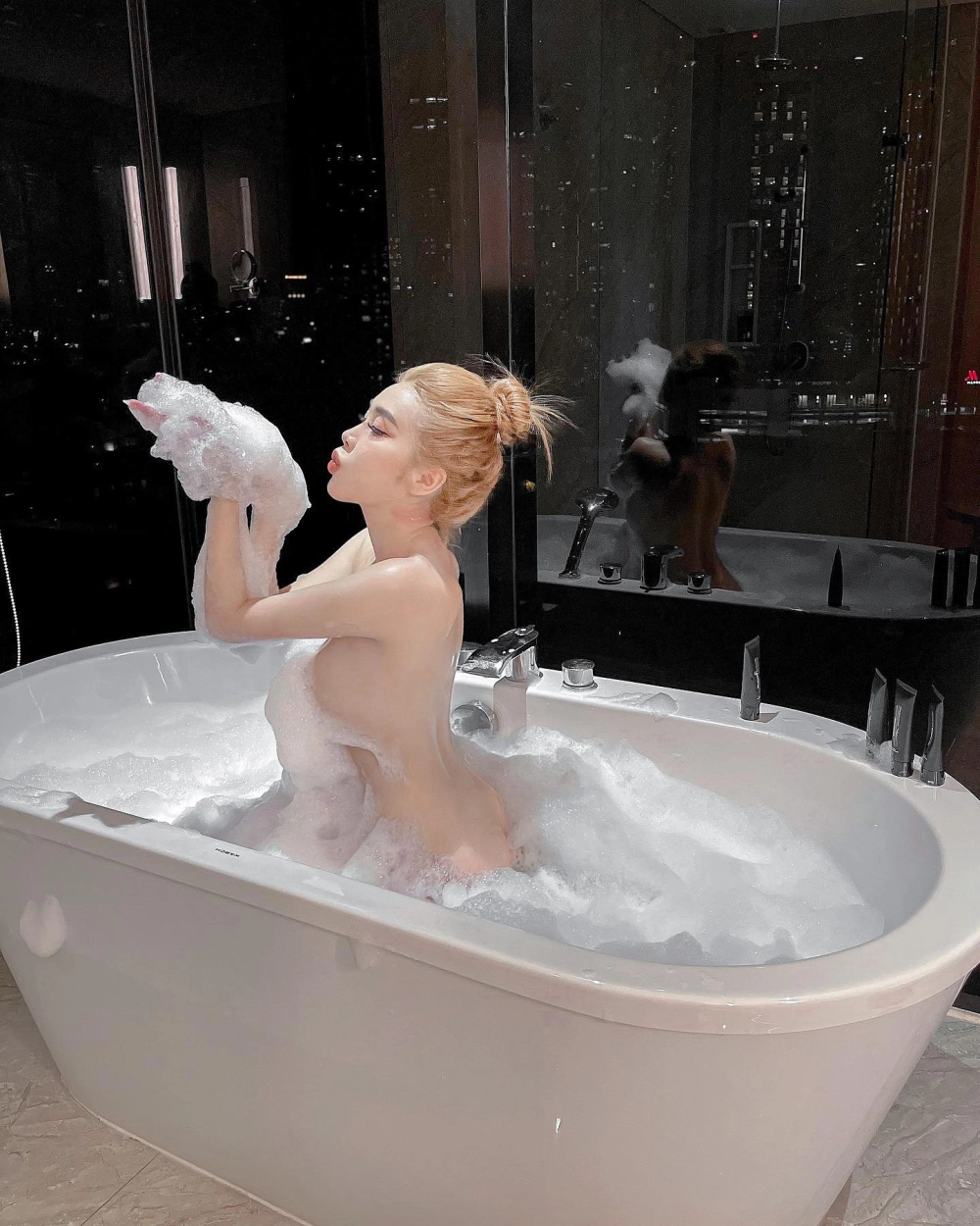 Ảnh chụp trong hậu trường Bảo Trân Mì Gõ