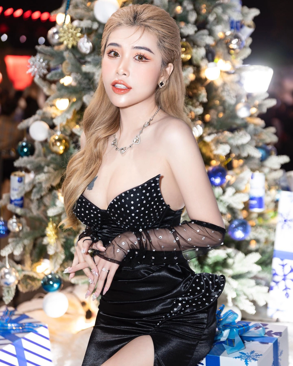 Hình ảnh cá tính và hiện đại của Pinky Bảo Trân