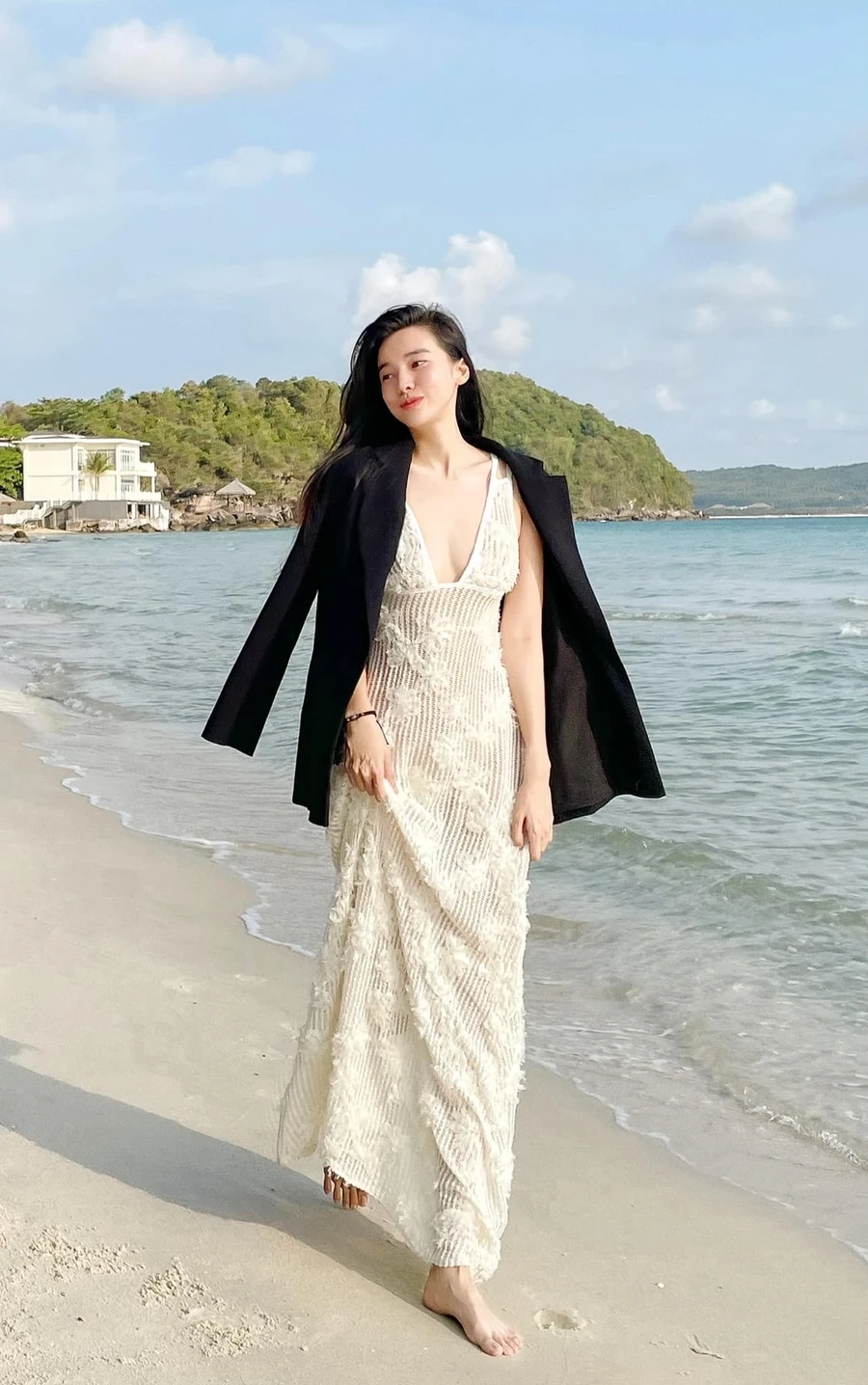 Ảnh thời trang khoe vẻ đẹp gợi cảm của Cao Thái Hà