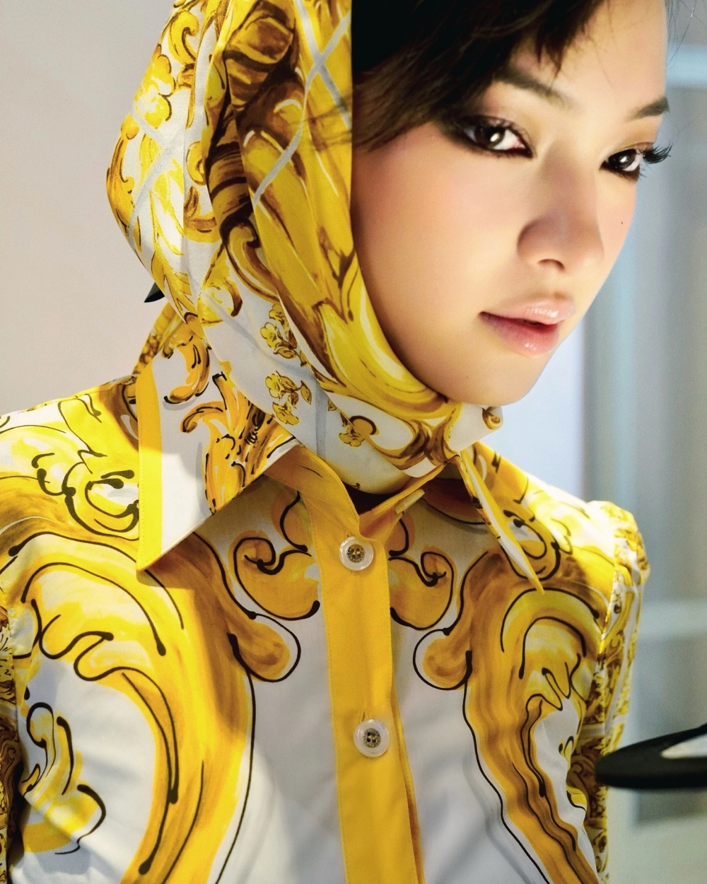 Phong cách mới mẻ với Châu Bùi tóc ngắn