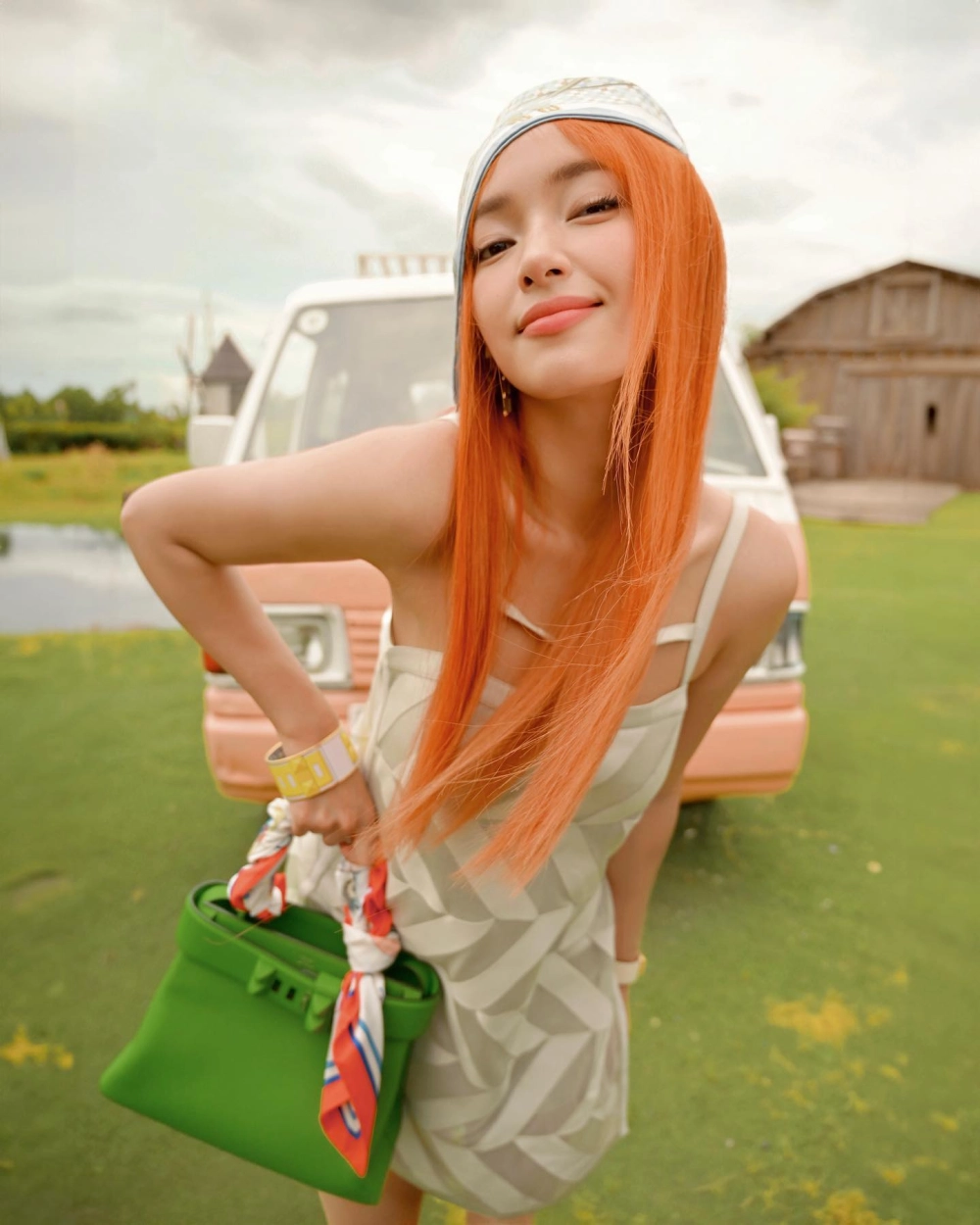 Khoảnh khắc trọn vẹn trong video Châu Bùi full