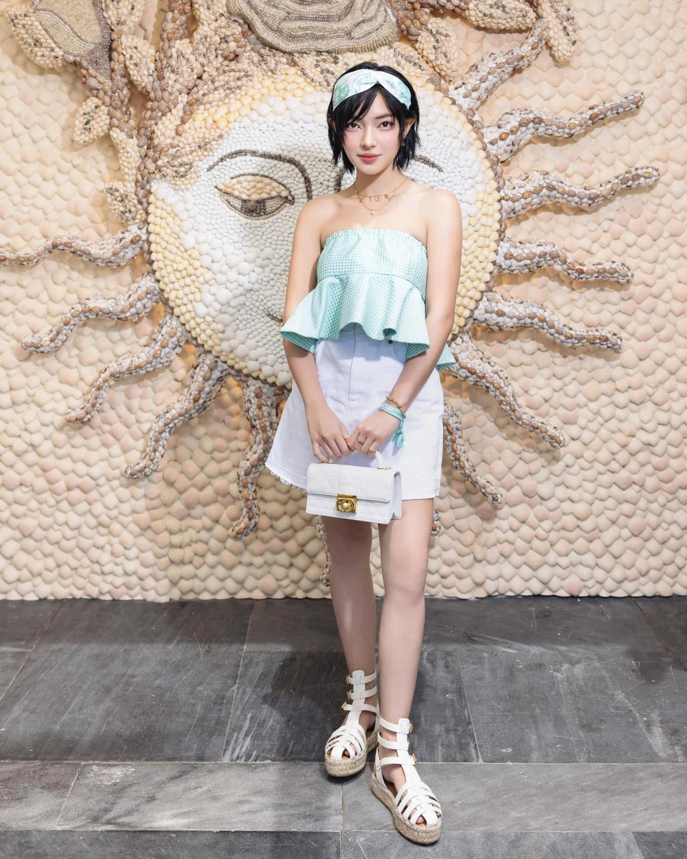 Ảnh đời thường trẻ trung từ Châu Bùi Instagram