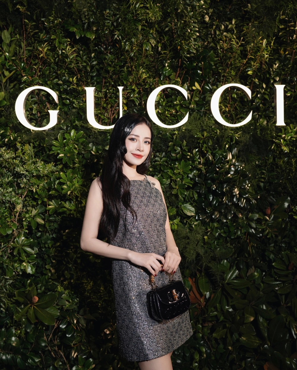 Khung hình sống động từ clip TikTok Chi Pu