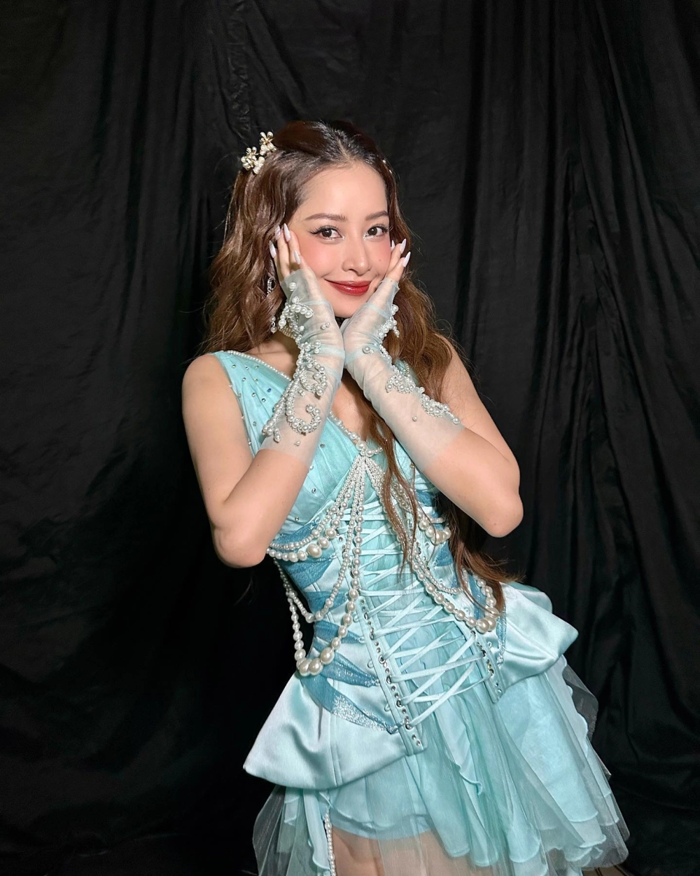 Góc ảnh gây tò mò từ từ khóa Chi Pu'