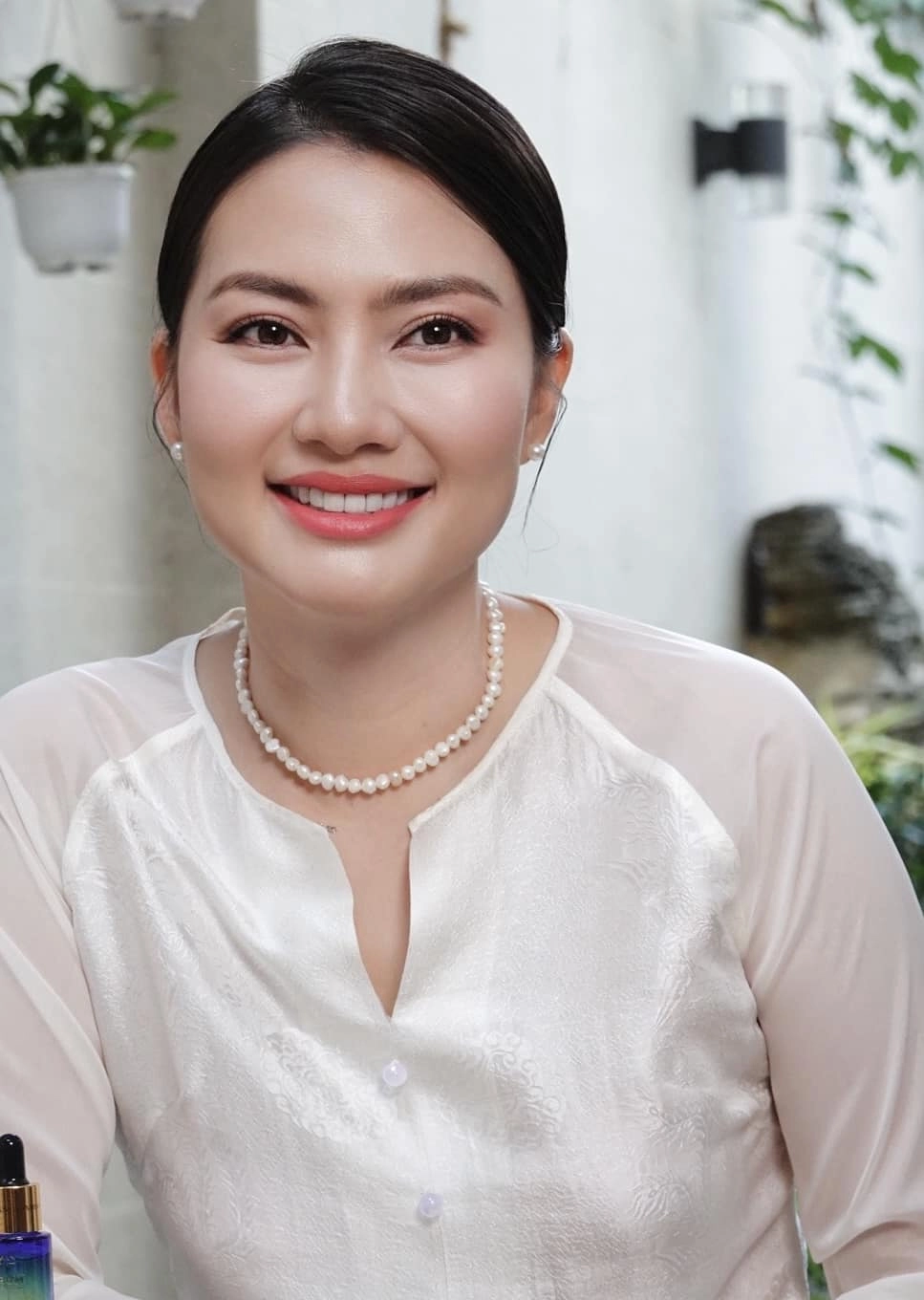 Góc cười duyên dáng quen thuộc từ Ngọc Lan dv