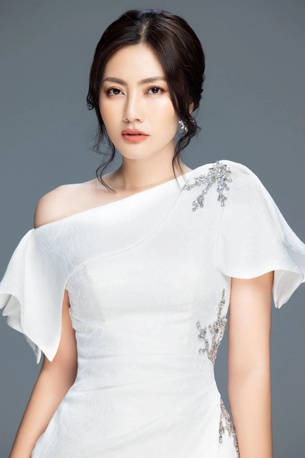 Thần thái đĩnh đạc của nghệ sĩ nhân dân Ngọc Lan