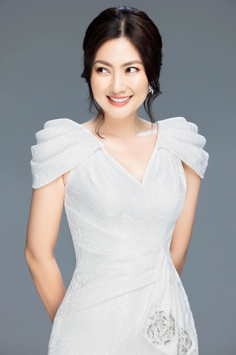 Khoảnh khắc hạnh phúc của diễn viên Ngọc Lan và chồng