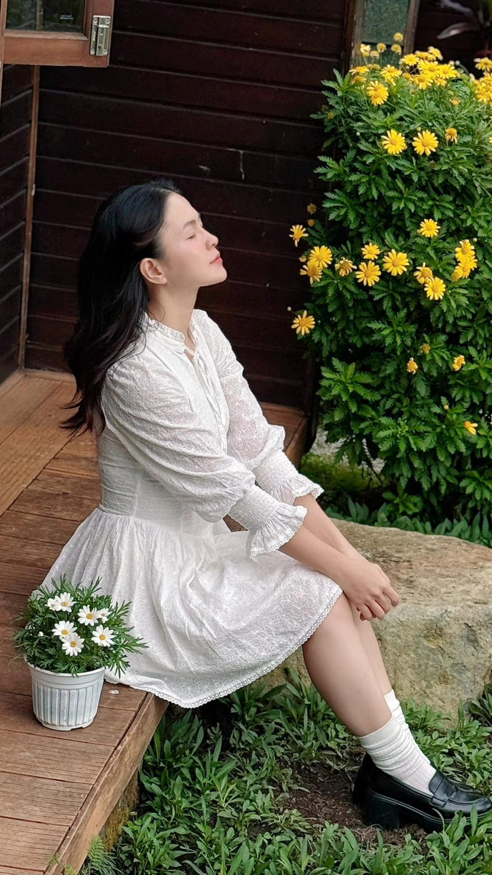 Loạt ảnh hậu trường hé lộ diễn viên Thùy Trang đóng phim gì