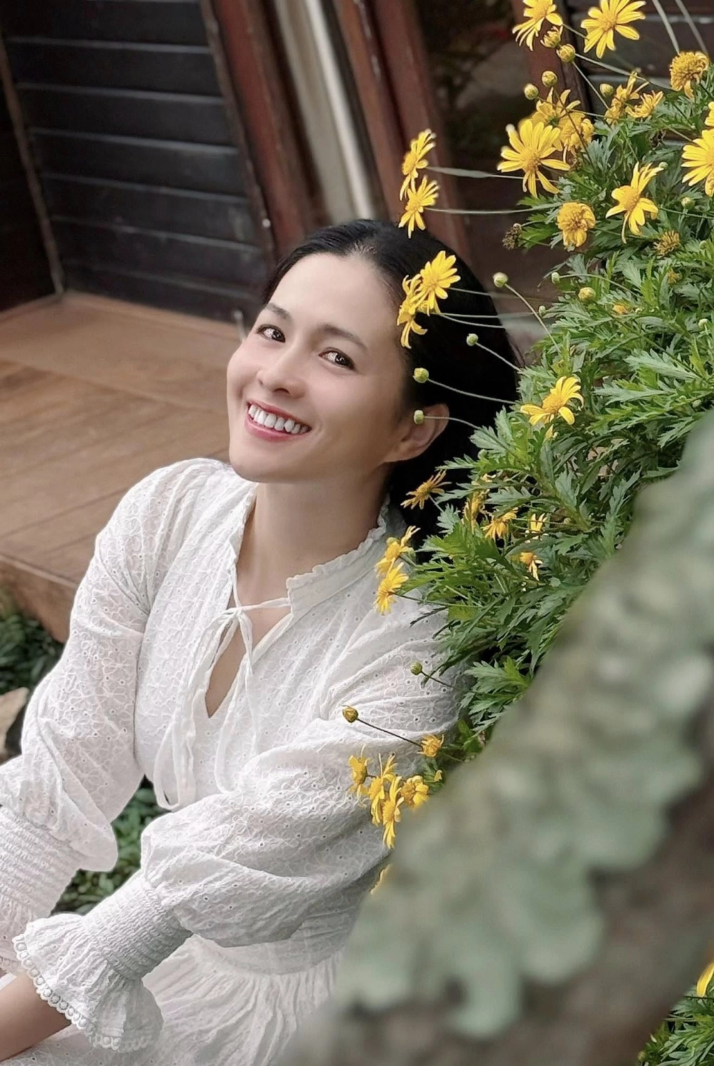 Visual trẻ trung bất ngờ khiến hỏi diễn viên Thùy Trang sinh năm